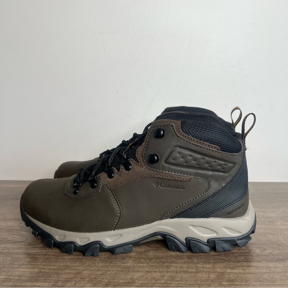 Columbia Newton Ridge Plus II Waterproof Men's Boot Size 9.5 Wide - Picture 1 of 11